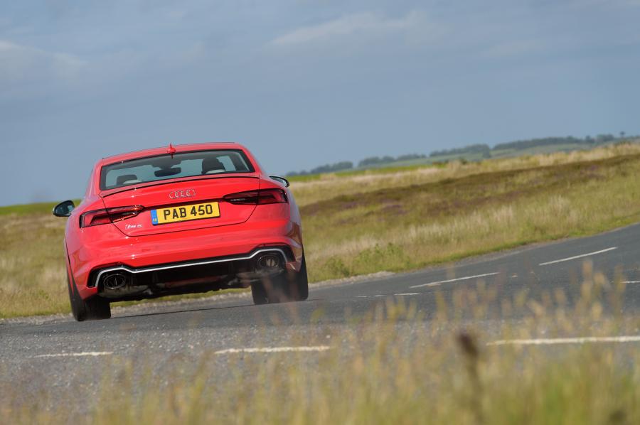  Audi RS5 Coupe 2017 года  (UK) (фото 29 из 40)